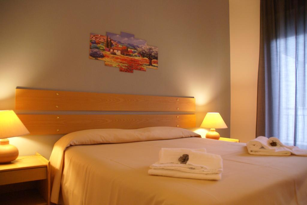 Hotel Rasula Alta 格拉维纳迪卡塔尼亚 外观 照片