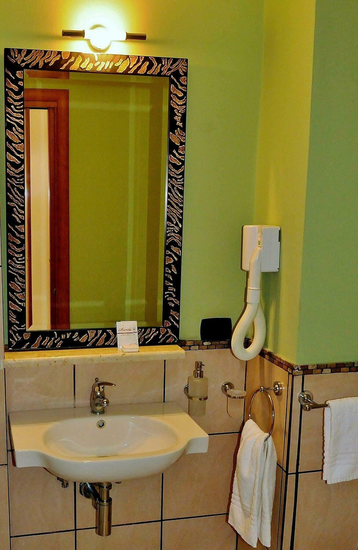 Hotel Rasula Alta 格拉维纳迪卡塔尼亚 外观 照片